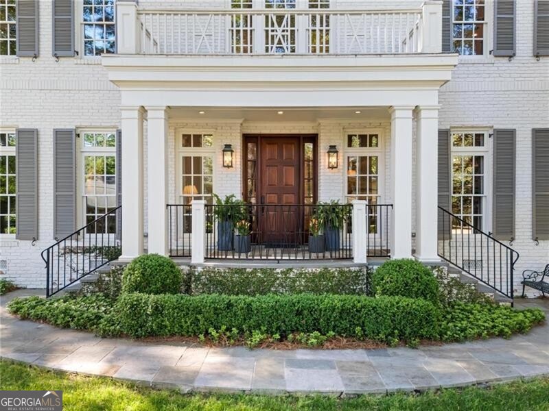 2591 Hyde Manor DR NW