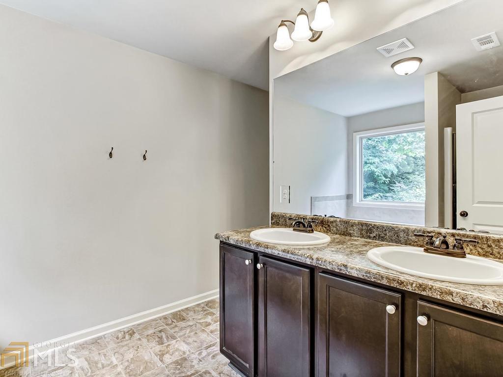 Crawford Oaks - Residential