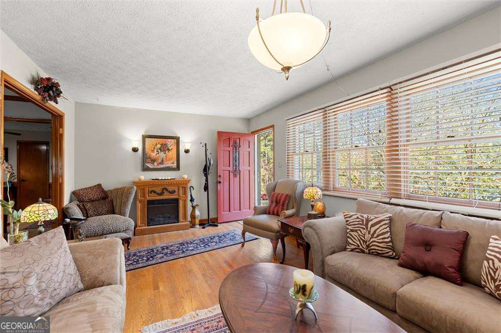 Hamby Christopher - Residential