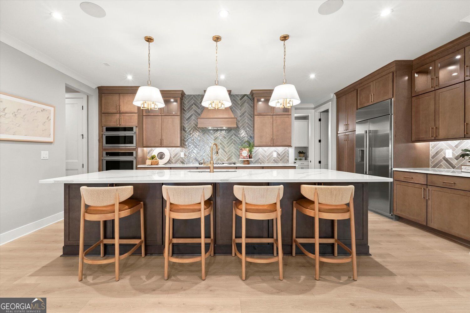 3880 Manor Court DR