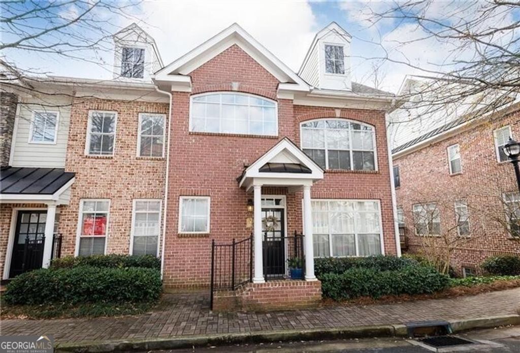 Photo of 1155 Glenridge Place, Atlanta, GA 30342 (MLS # 10703212)