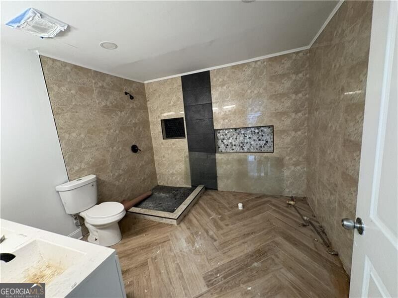 1658 M L King Jr DR SW