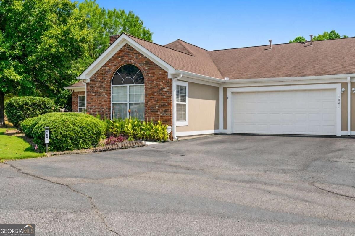 1841 Kolb Farm CIR SW