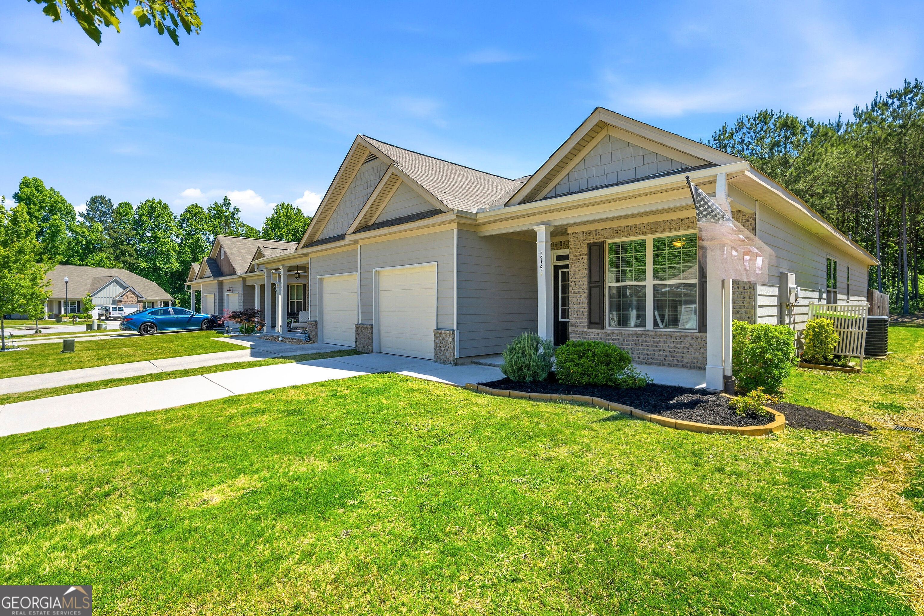 515 Vandenburg DR