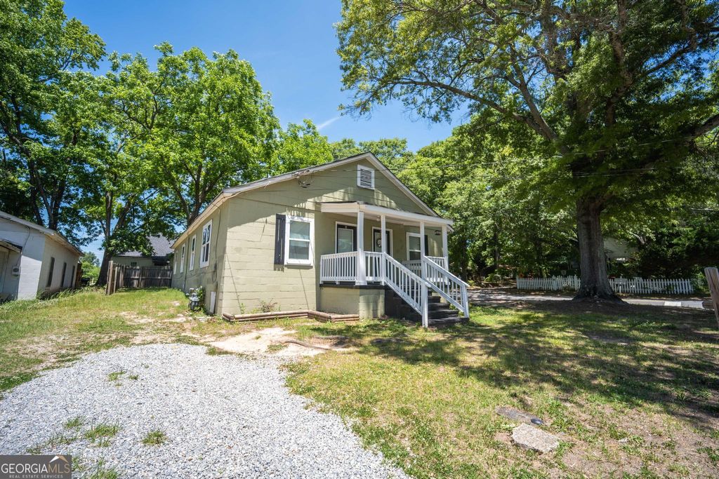 Photo of 90 Martin Luther King Jr Drive, Winder, GA 30680 (MLS # 10768159)