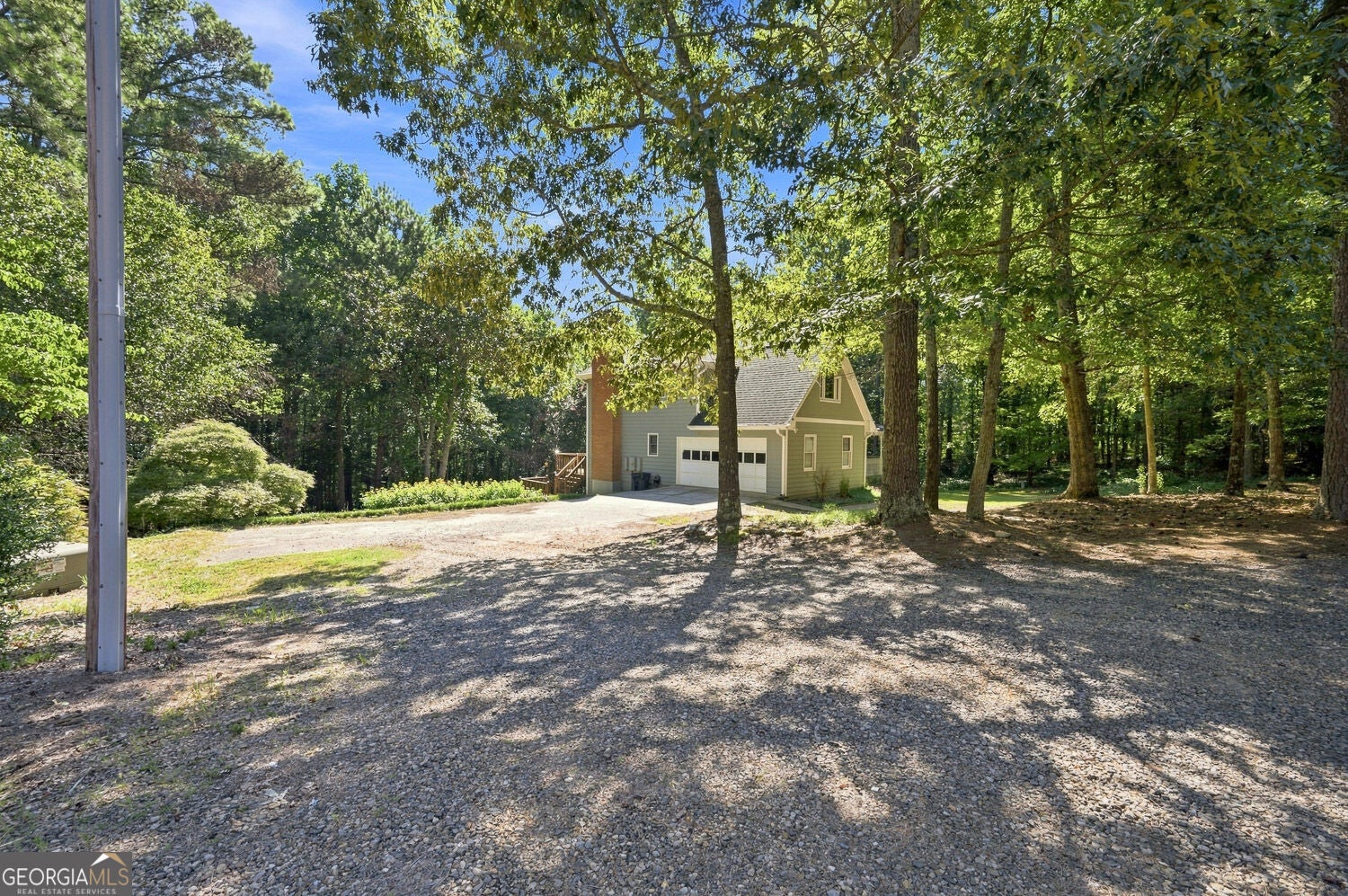558 Auburn RD