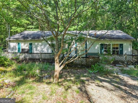 Photo of 156 Mulberry Circle, Jasper, GA 30143 (MLS # 10689092)