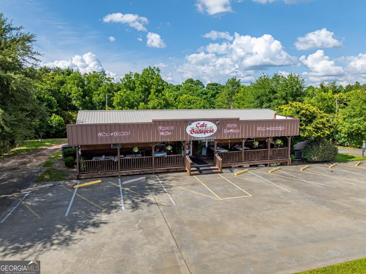 293 W Benjamin H Hill DR