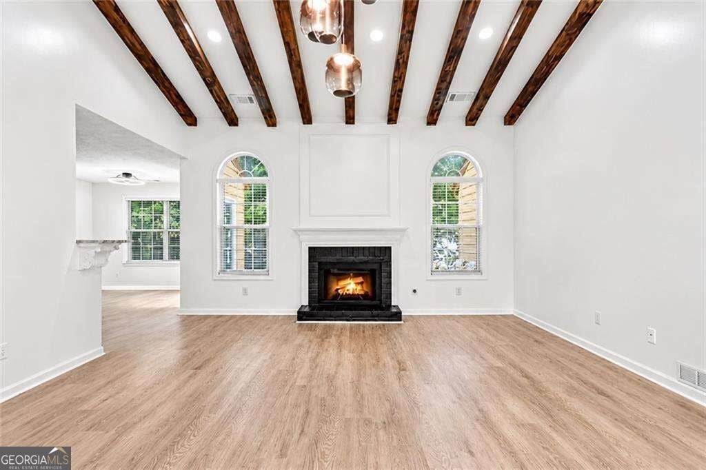 715 New Magnolia CT