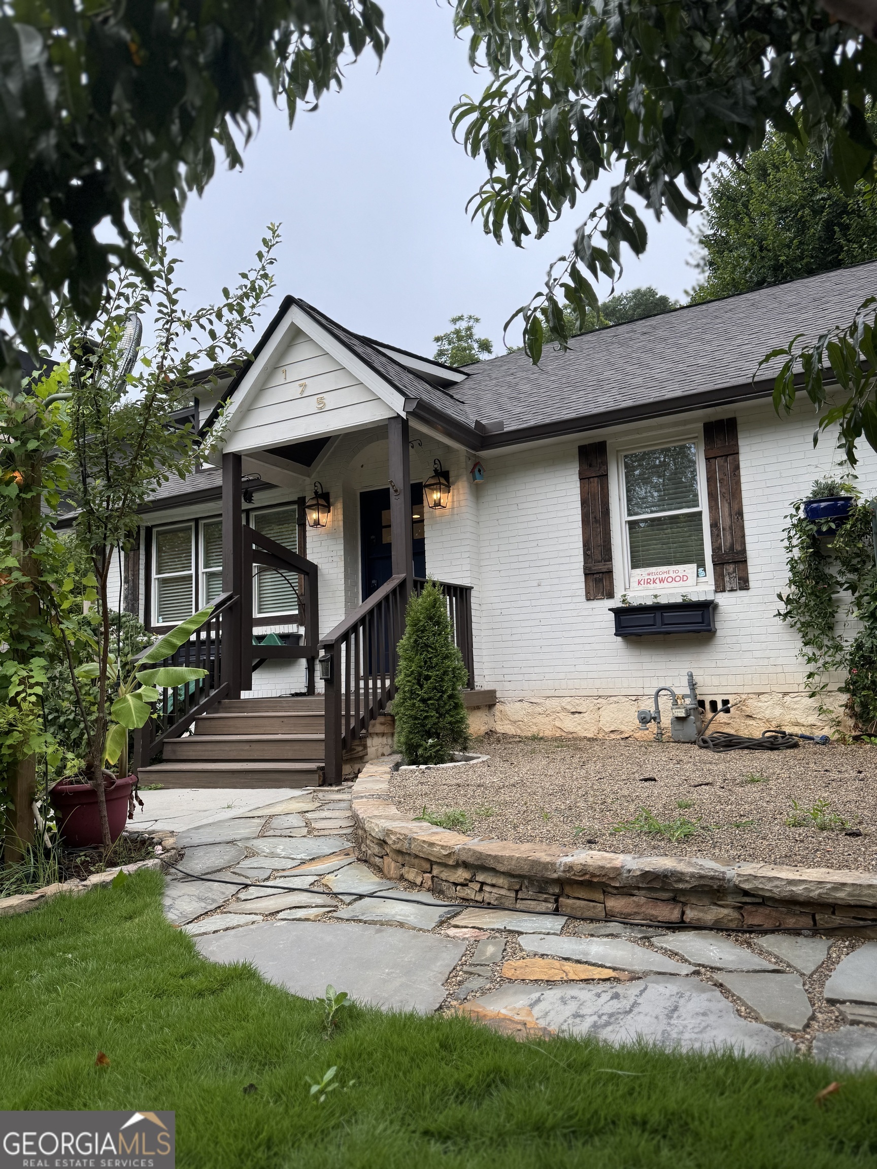 175 Douglas ST SE