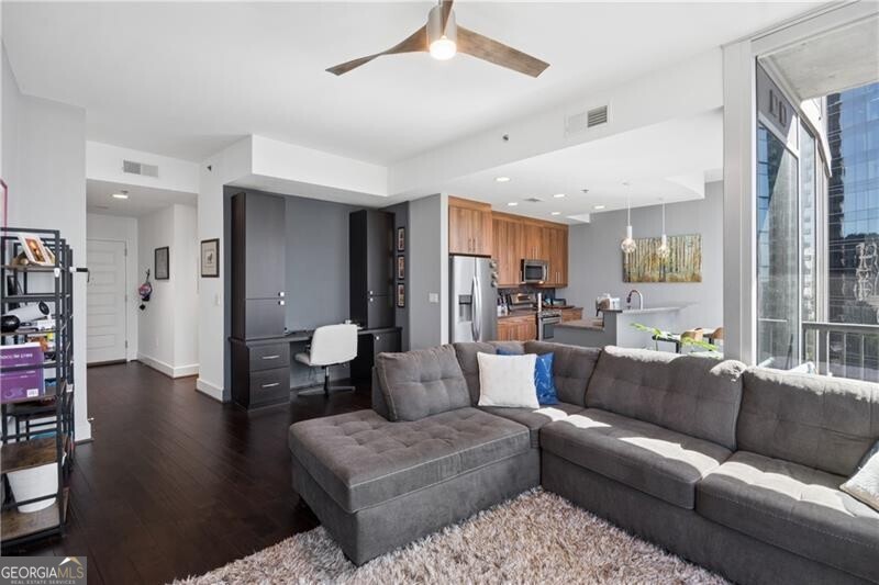 1080 Peachtree ST NE 1307