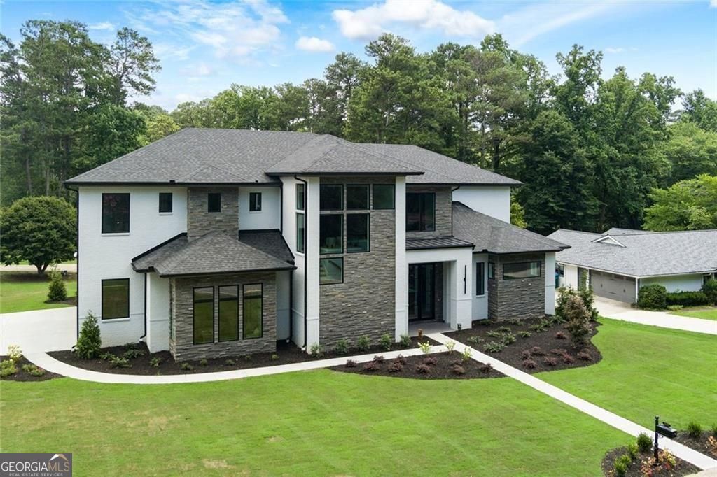 3467 Clubland DR
