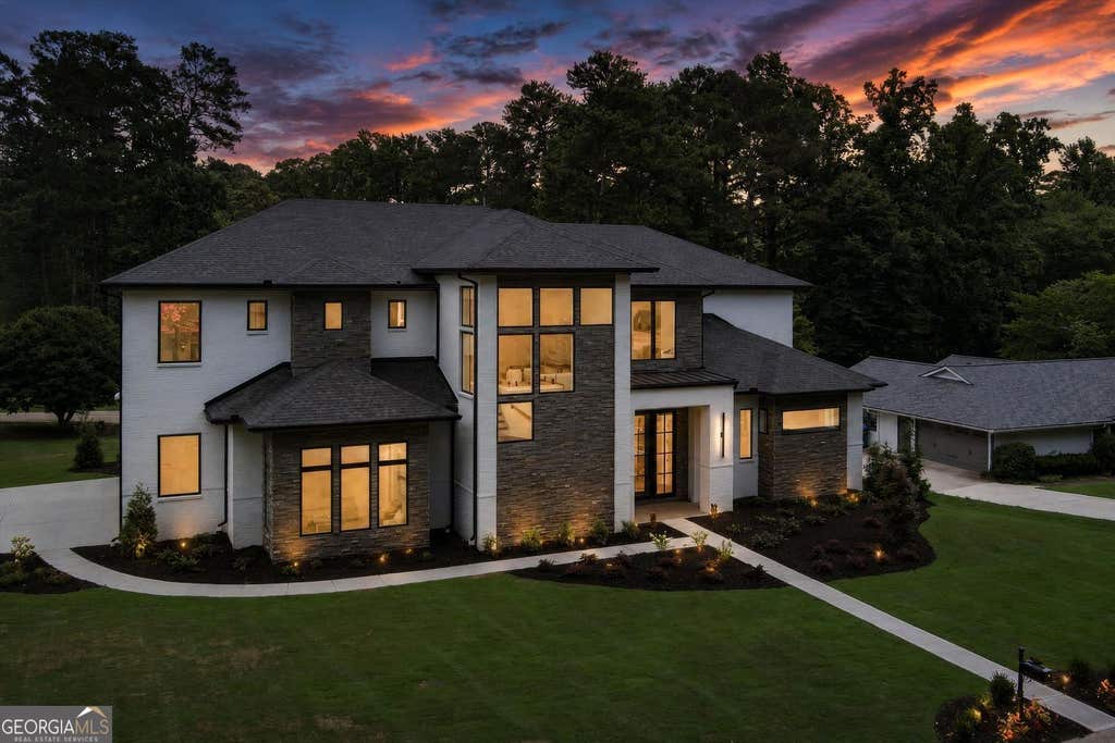Photo of 3467 Clubland Drive, Marietta, GA 30068 (MLS # 10803240)