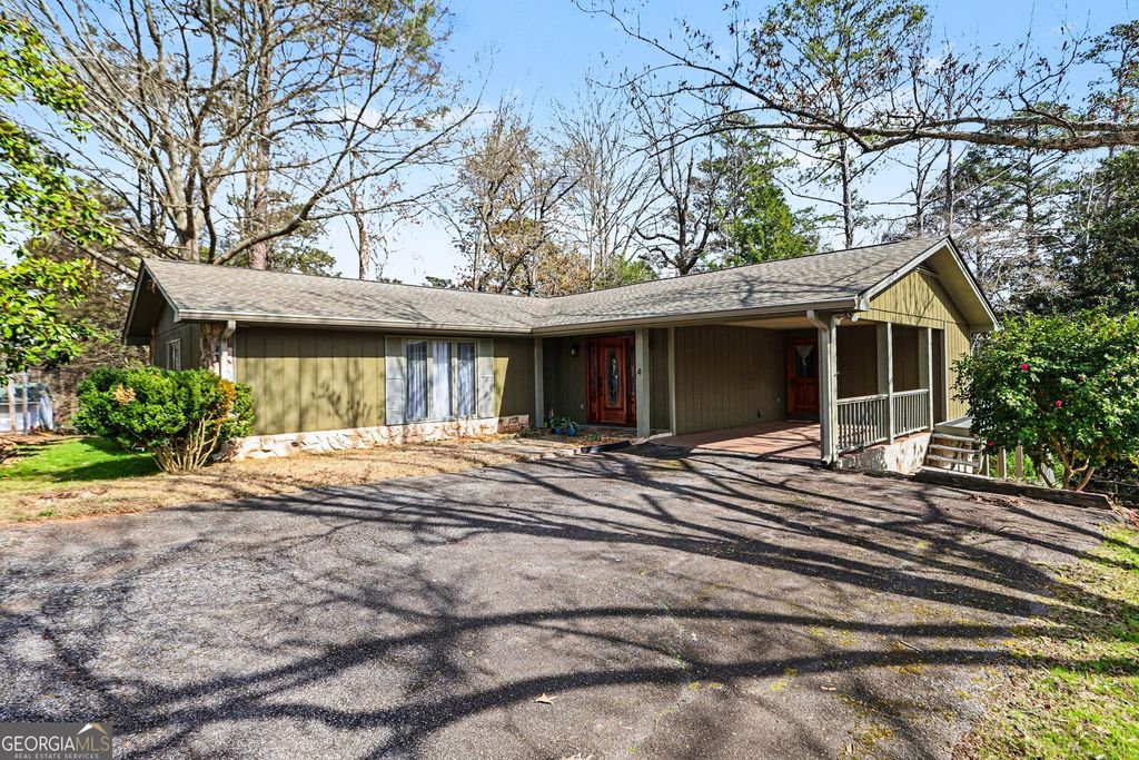 Photo of 4 Pine Knoll Street, Newnan, GA 30263 (MLS # 10706154)