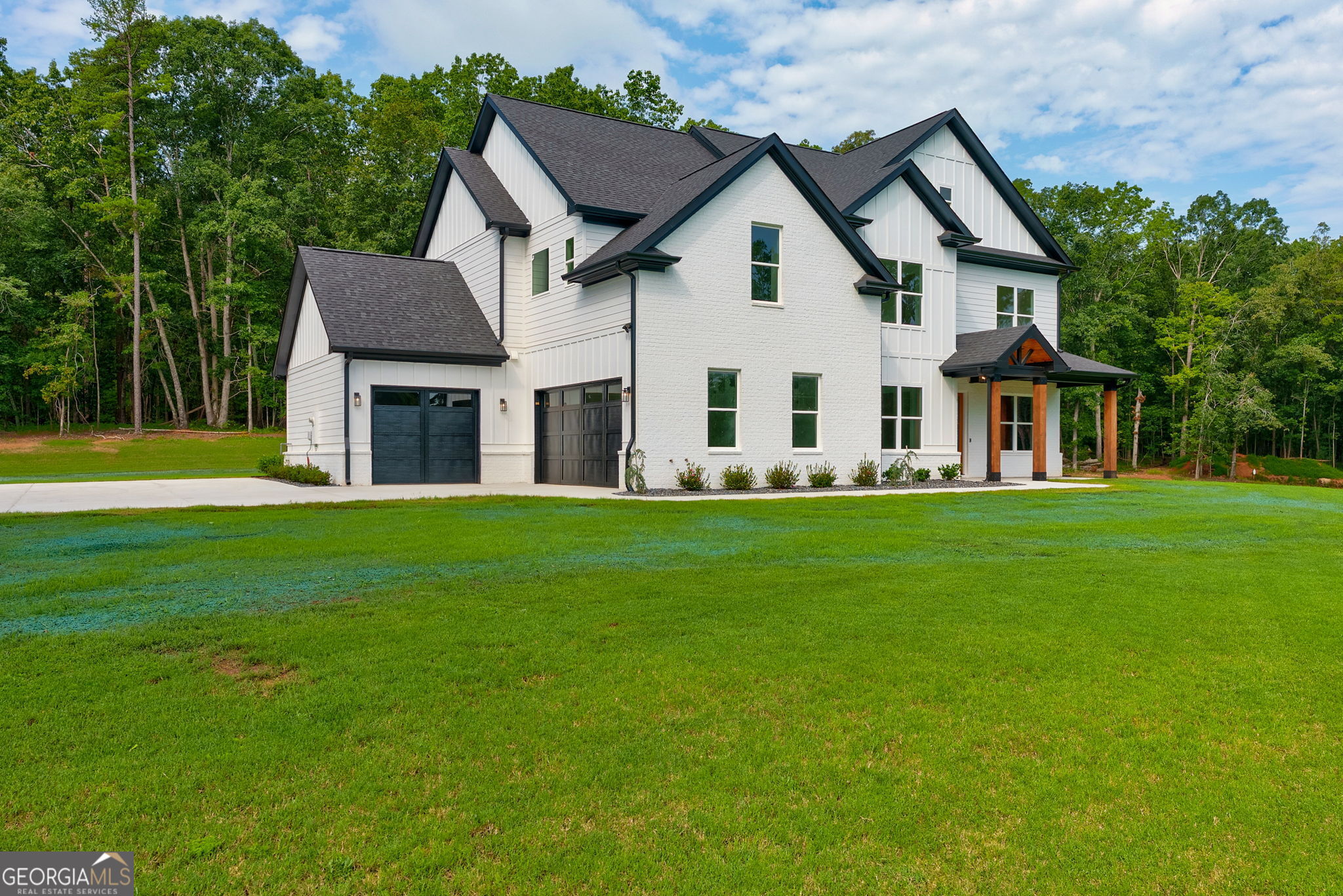 156 Saddle Creek DR