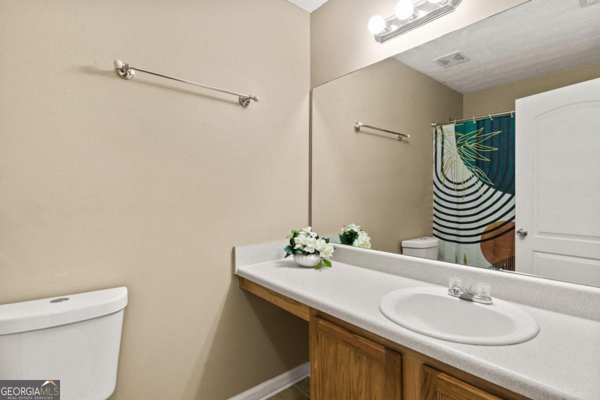 Summit The @ Eagles Landing - Residential