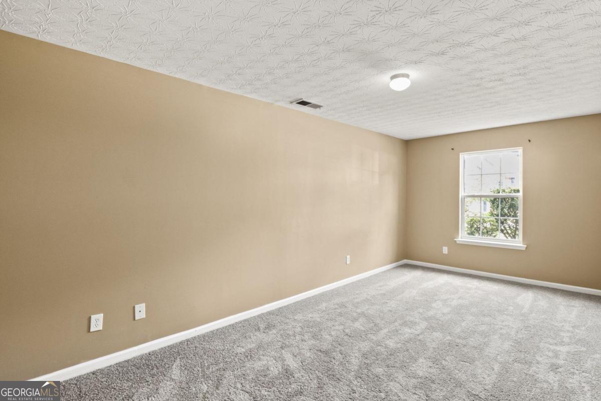 Summit The @ Eagles Landing - Residential
