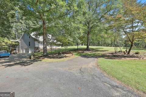 A home in Whitesburg