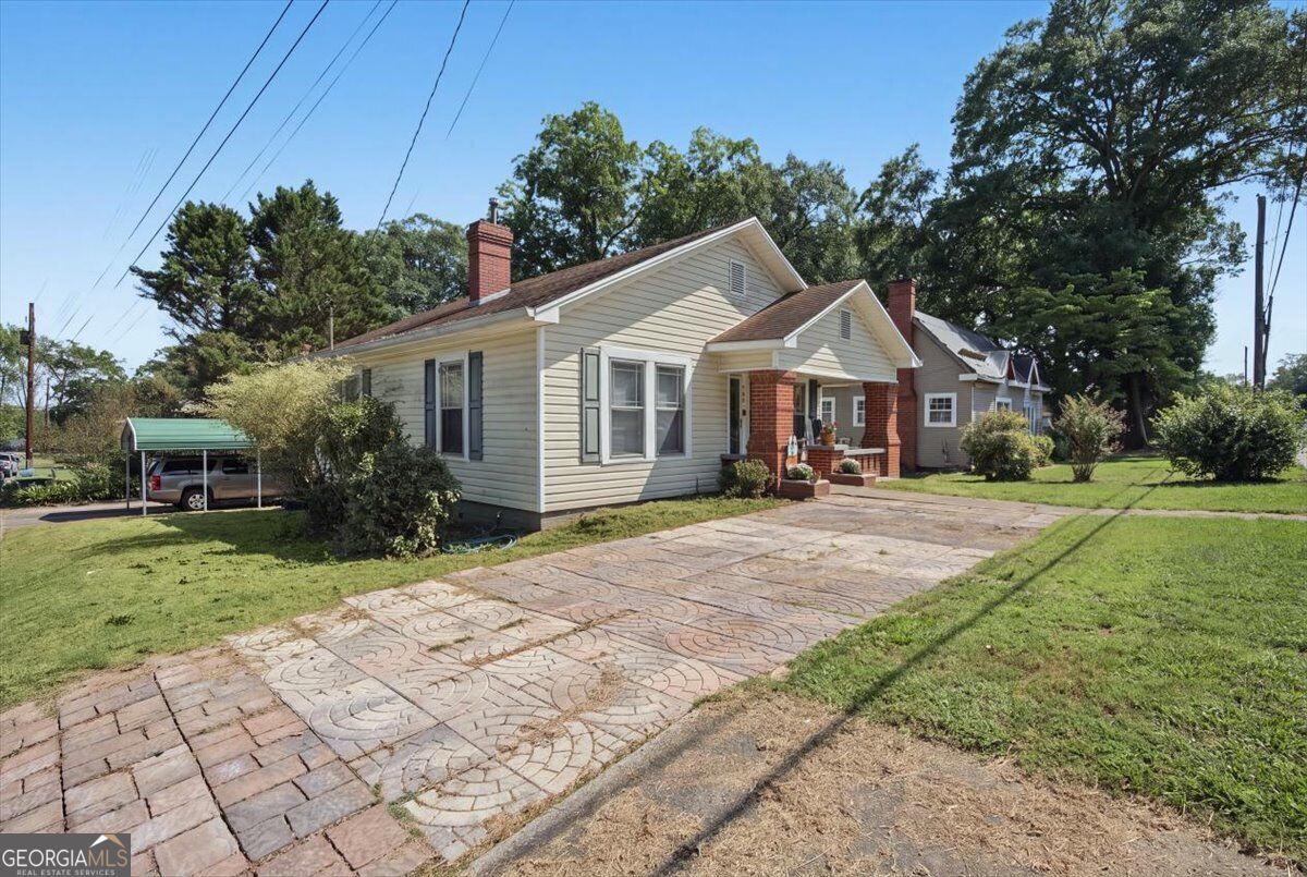 302 Hampton ST