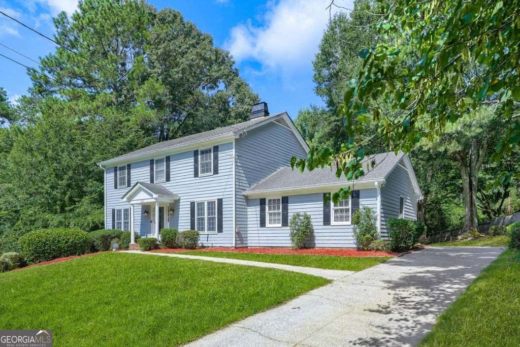 Photo of 5717 Braddock Court, Atlanta, GA 30350 (MLS # 10808113)