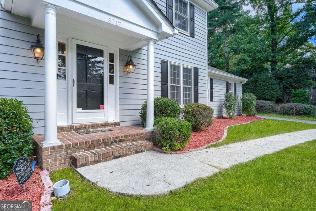 Photo of 5717 Braddock Court, Atlanta, GA 30350 (MLS # 10808113)