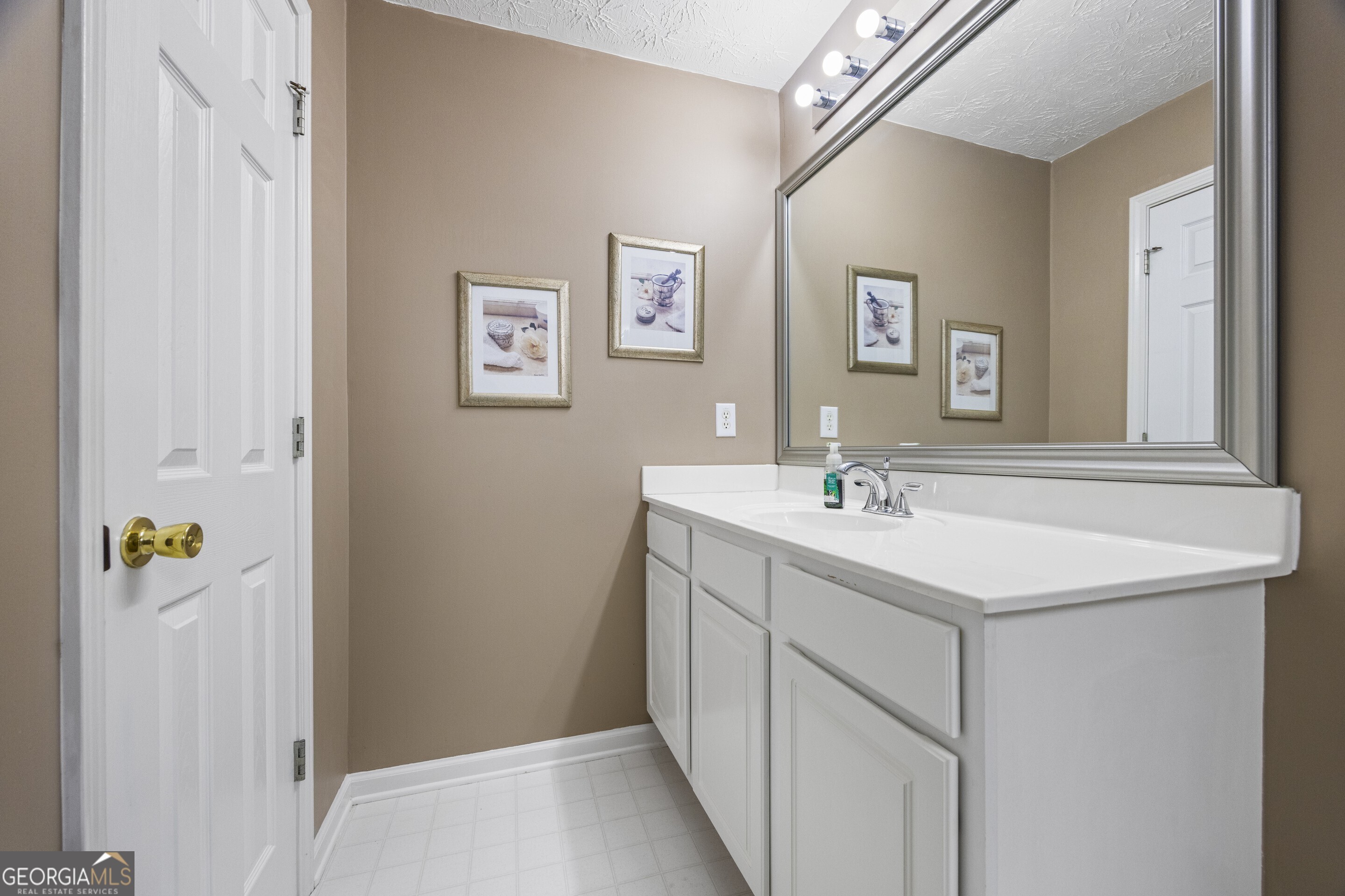 Buford, Georgia 30519, United States, 5 Bedrooms Bedrooms, ,4 BathroomsBathrooms,Residential,Active,179252