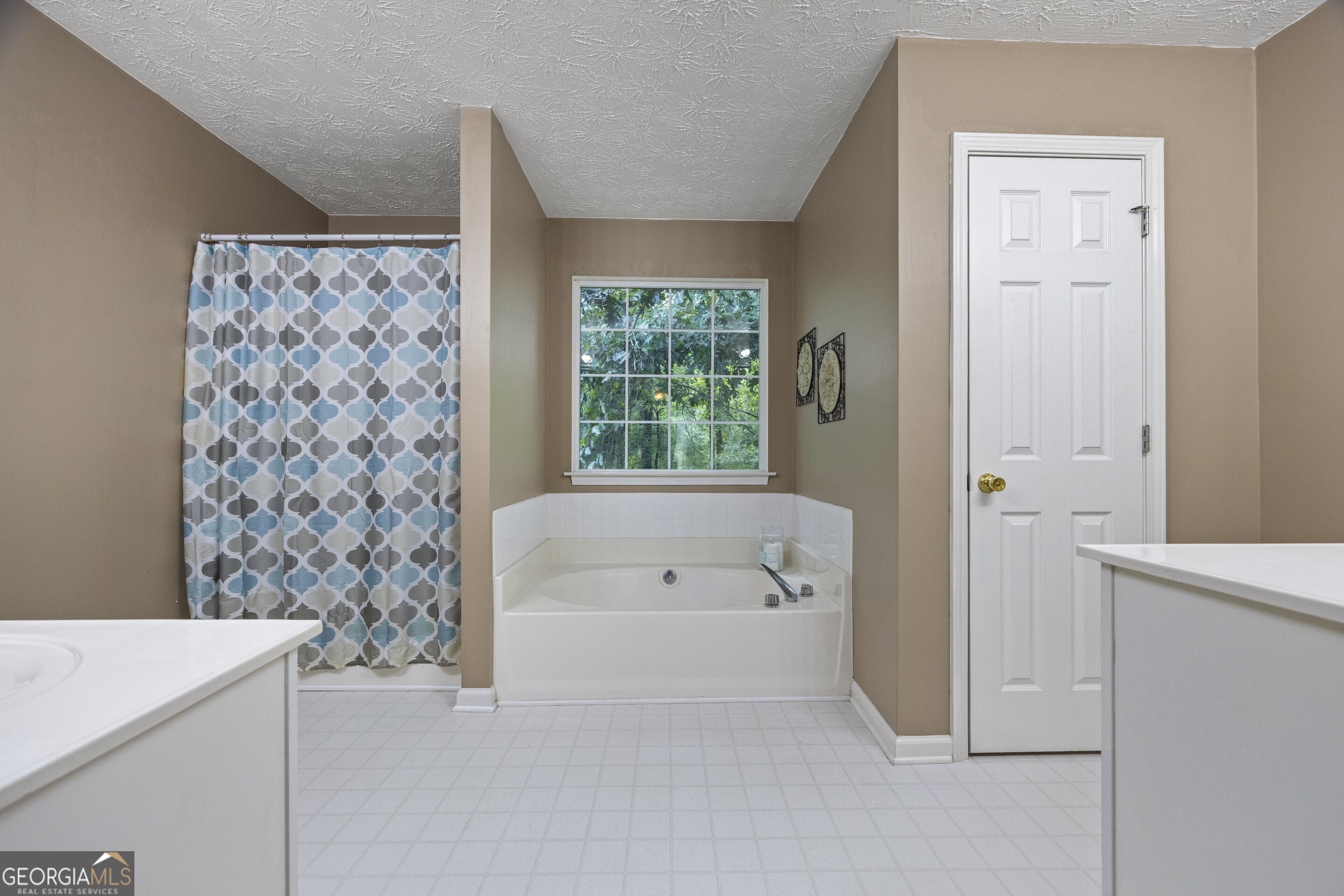 Buford, Georgia 30519, United States, 5 Bedrooms Bedrooms, ,4 BathroomsBathrooms,Residential,Active,179252