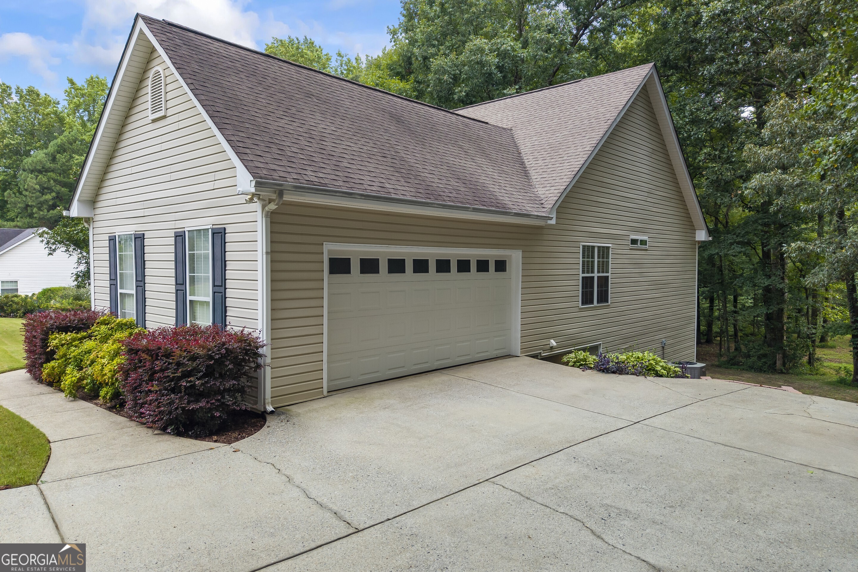 Buford, Georgia 30519, United States, 5 Bedrooms Bedrooms, ,4 BathroomsBathrooms,Residential,Active,179252