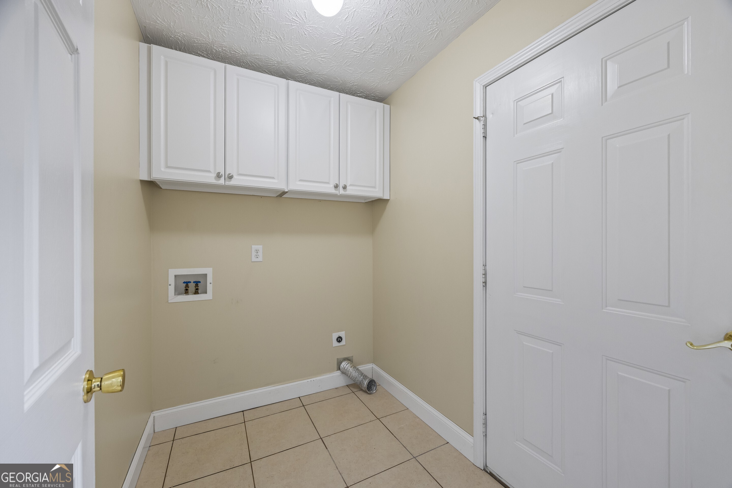 Buford, Georgia 30519, United States, 5 Bedrooms Bedrooms, ,4 BathroomsBathrooms,Residential,Active,179252