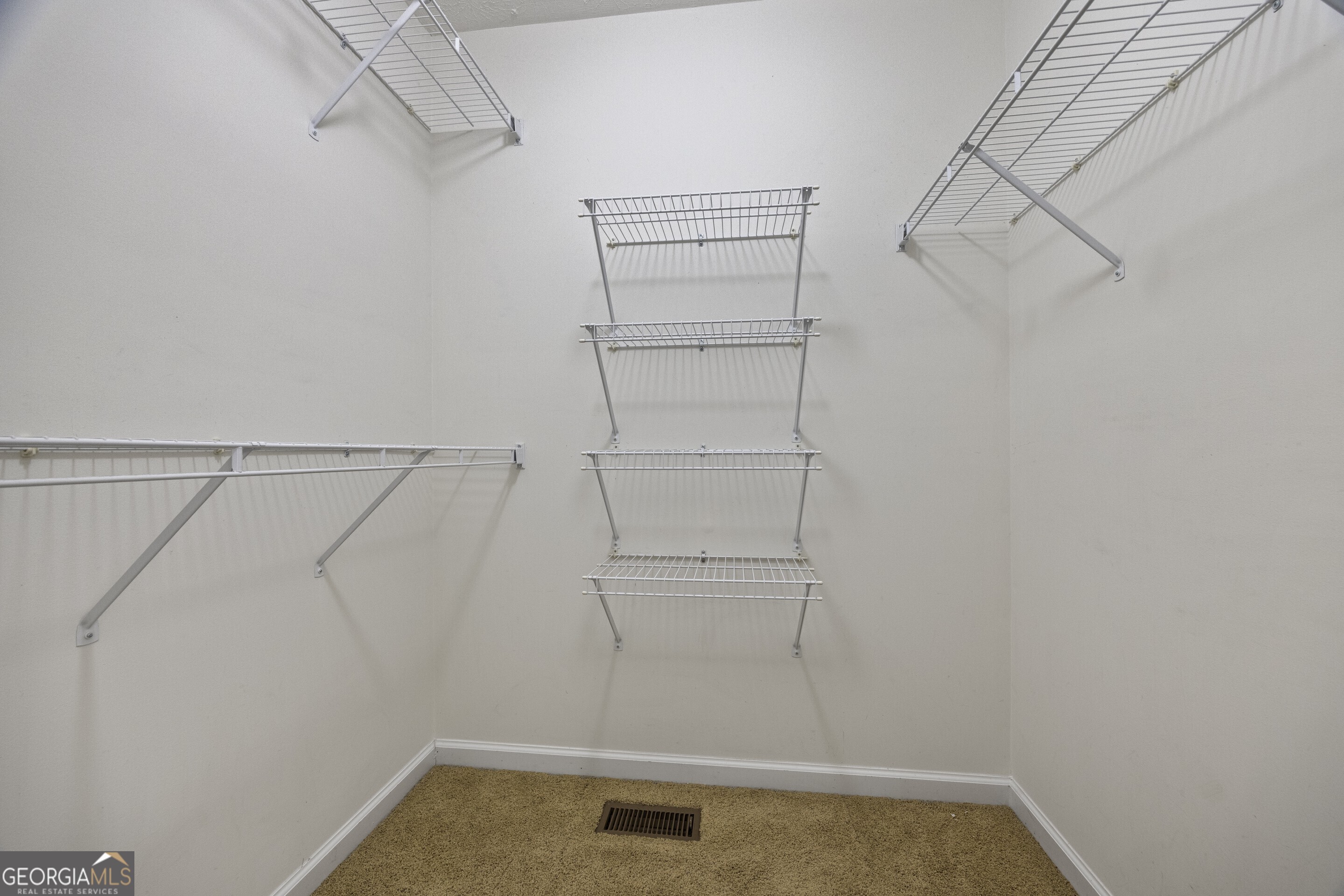 Buford, Georgia 30519, United States, 5 Bedrooms Bedrooms, ,4 BathroomsBathrooms,Residential,Active,179252