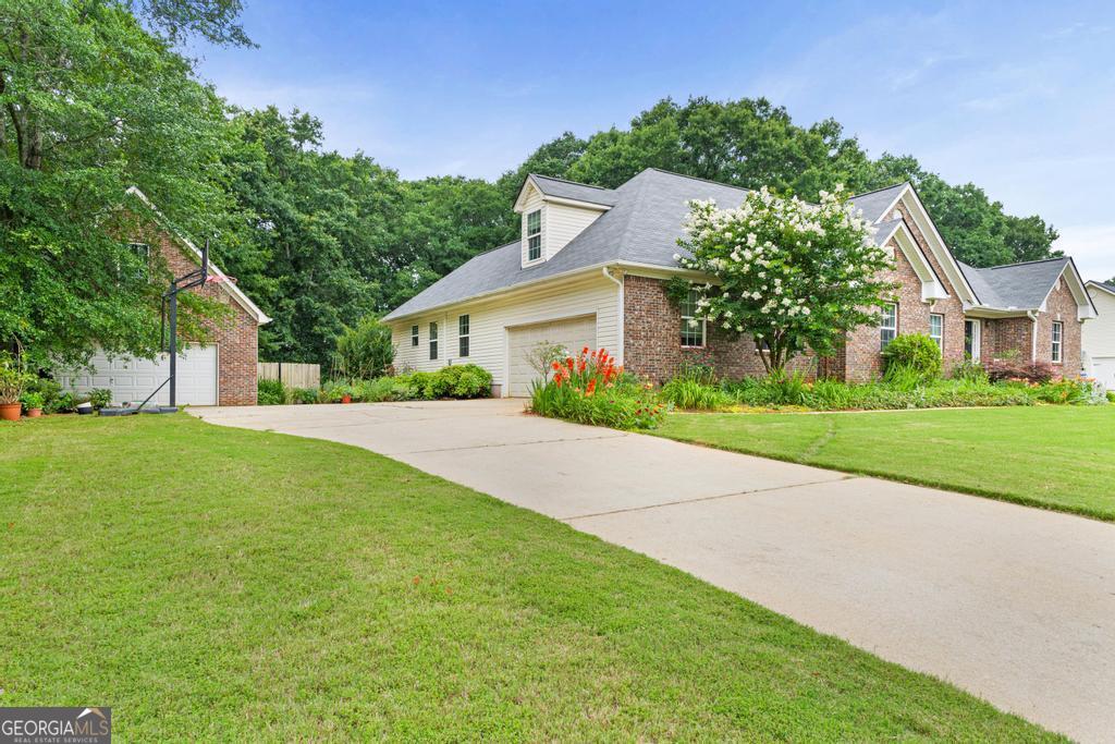 344 McKibben DR