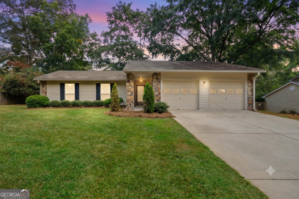 Photo of 503 Waterwood Bend, Peachtree City, GA 30269 (MLS # 10813754)