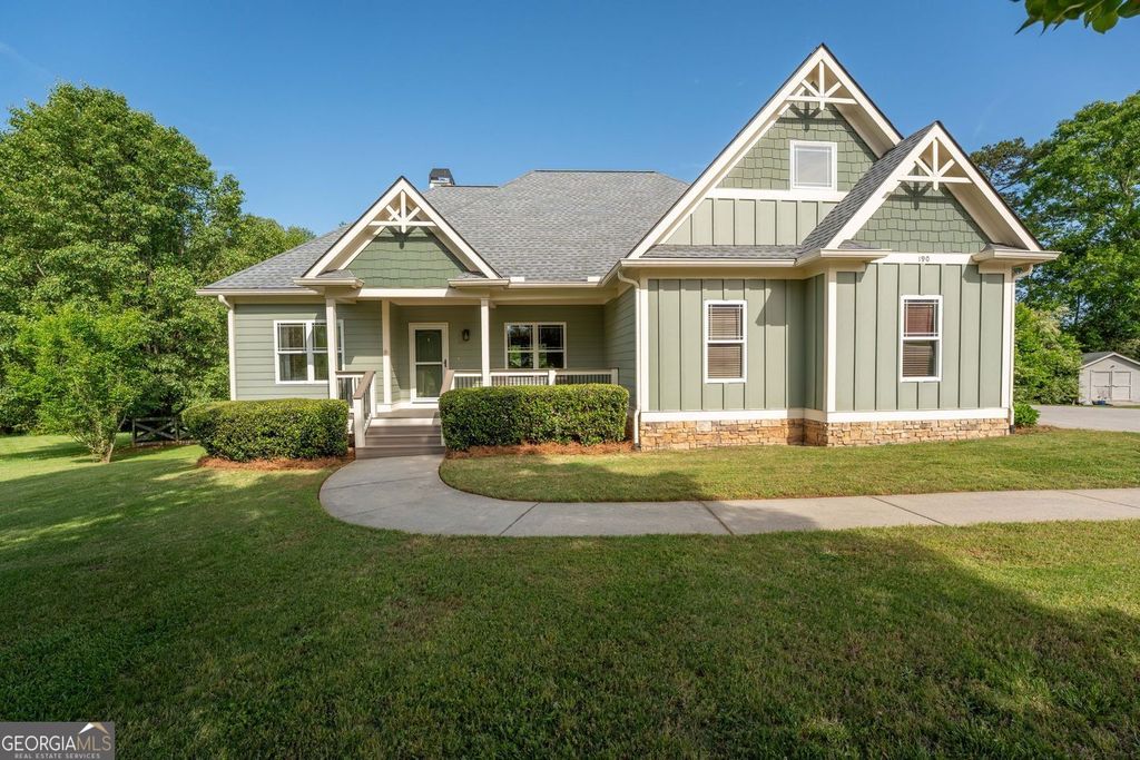 Photo of 190 Towerview Circle, Mount Airy, GA 30563 (MLS # 10757668)
