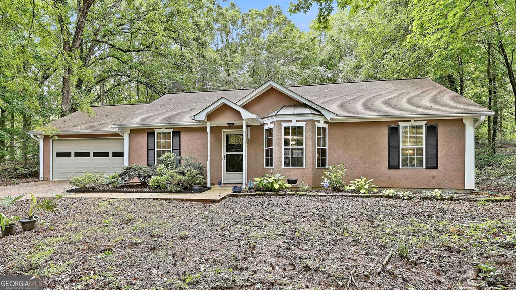 Photo of 85 Apache Pointe Drive PT, Senoia, GA 30276 (MLS # 10788363)