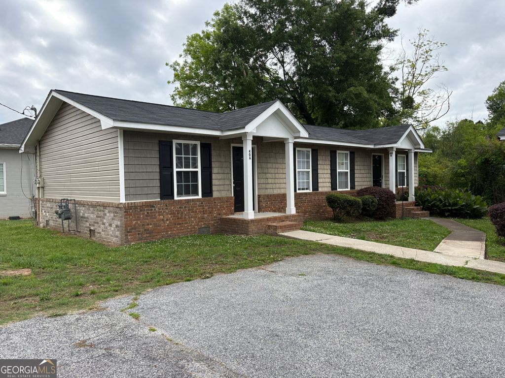 Photo of 47 Robinson Street #40A, Newnan, GA 30263 (MLS # 10763721)