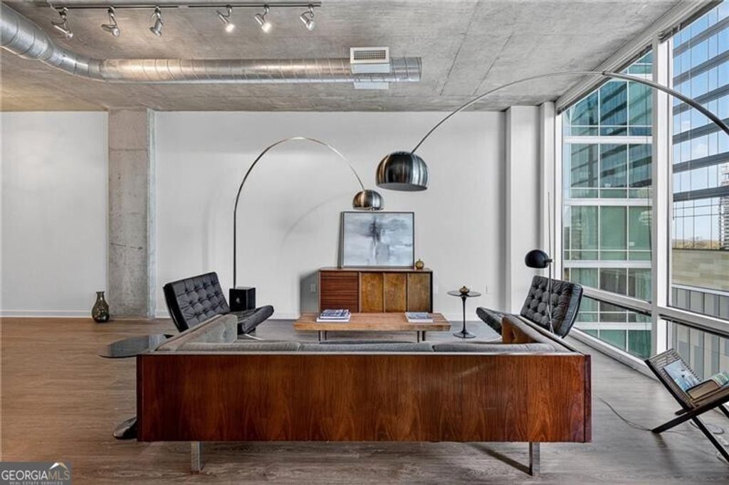 Photo of 923 Peachtree Street #925, Atlanta, GA 30309 (MLS # 10660263)