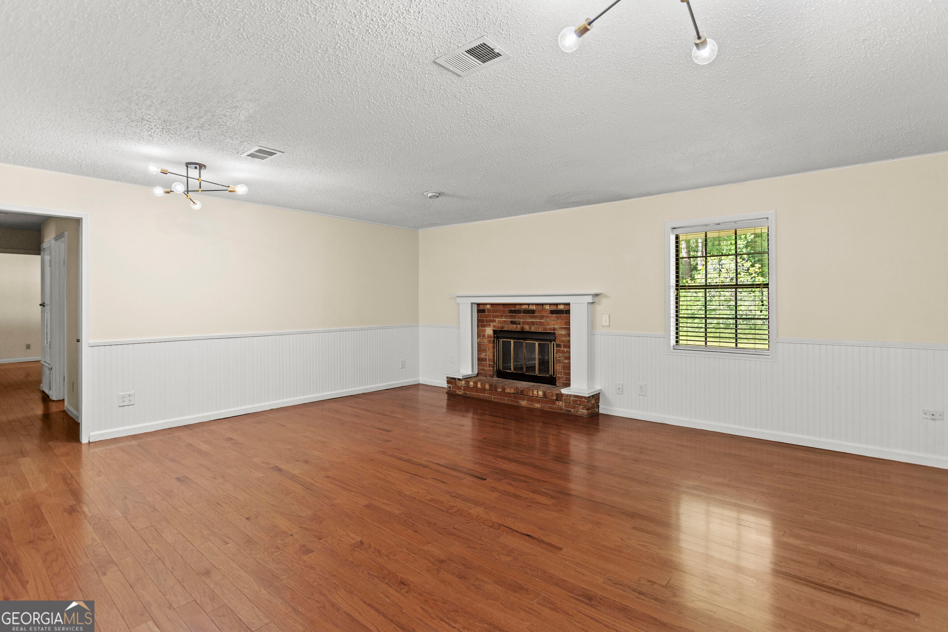 430 Martin RD