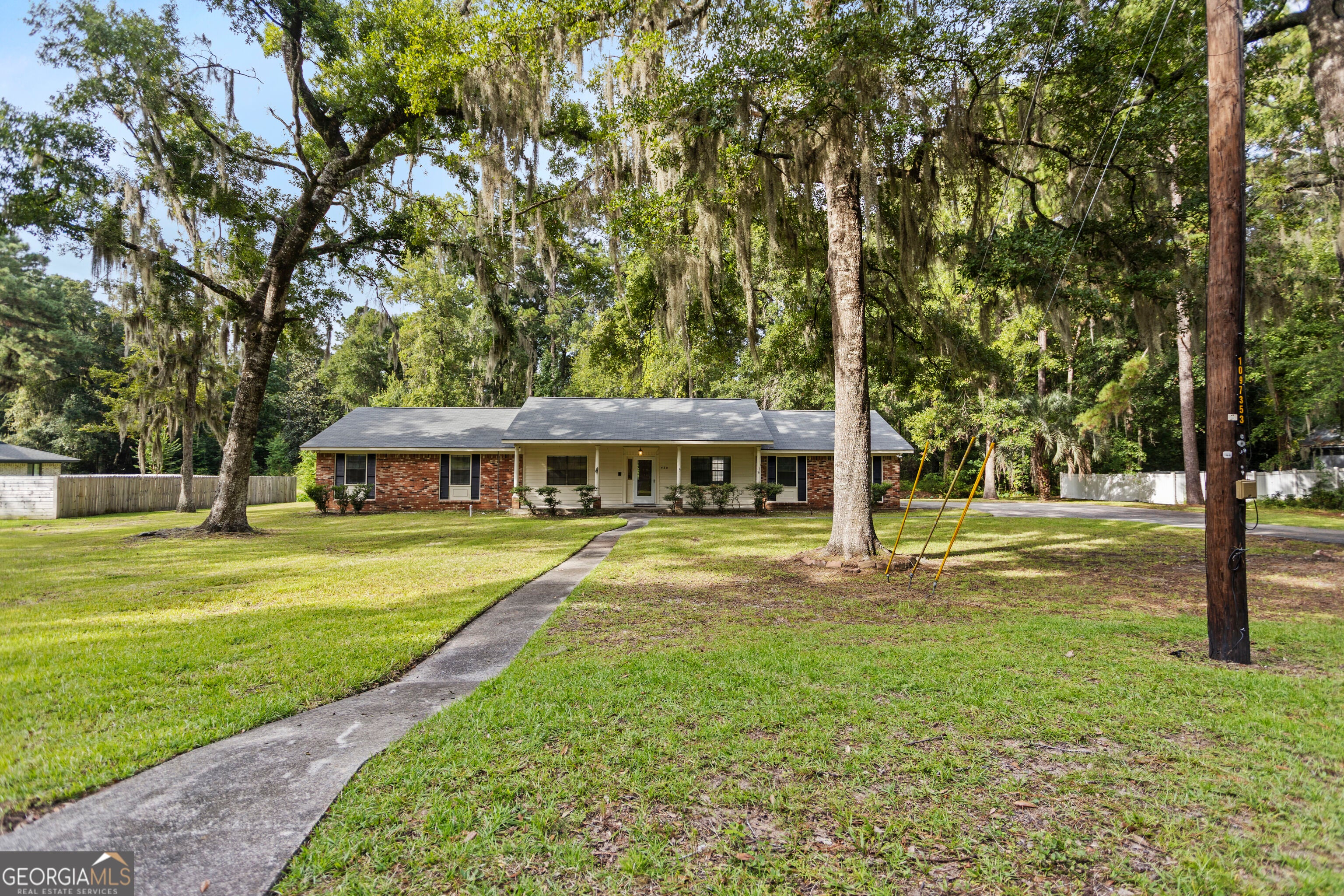 430 Martin RD