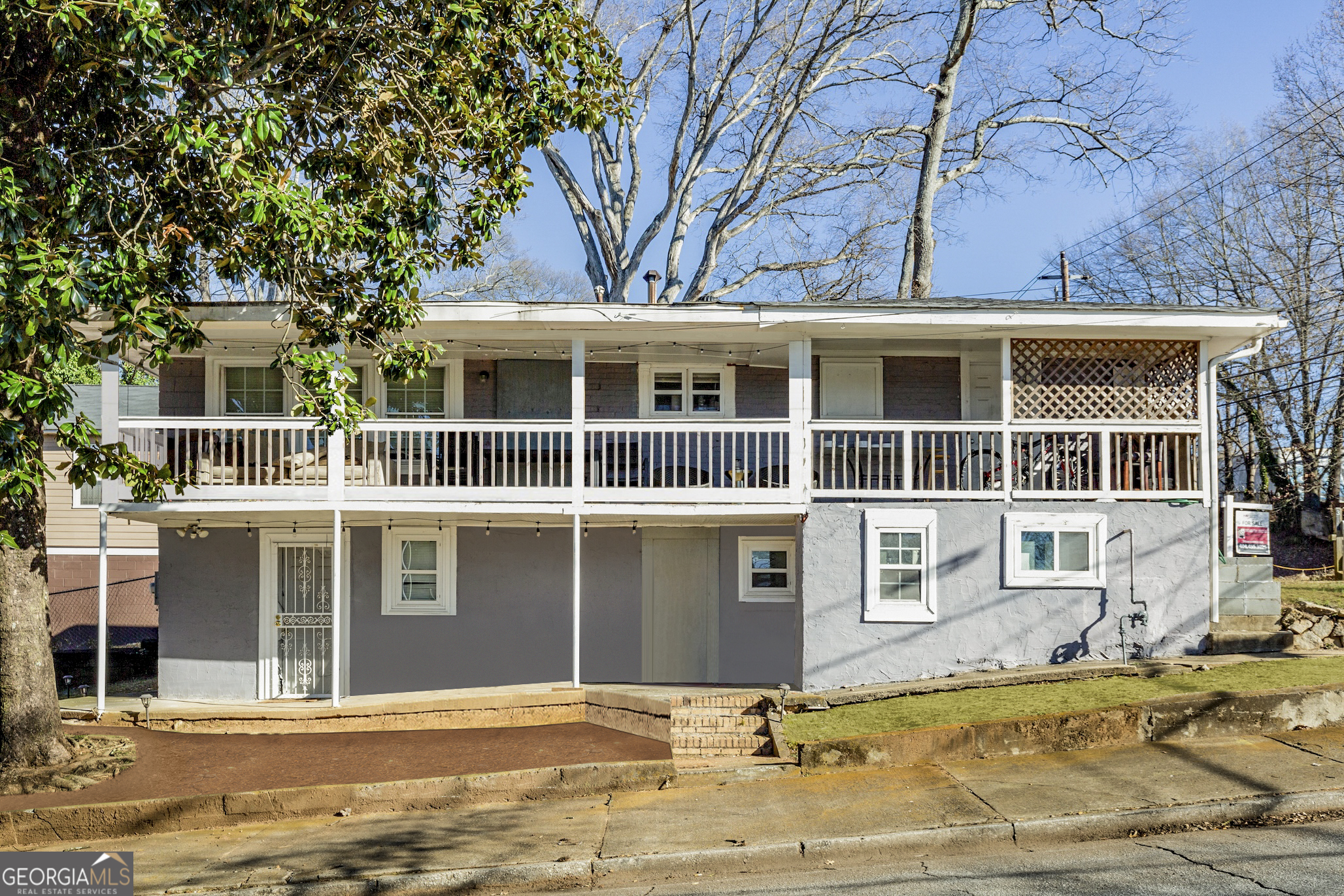 311 University AVE SW