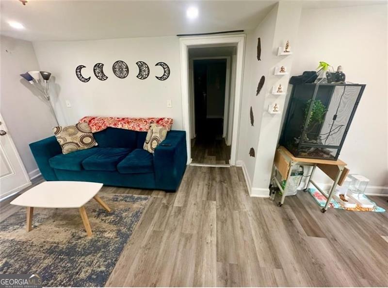 311 University AVE SW