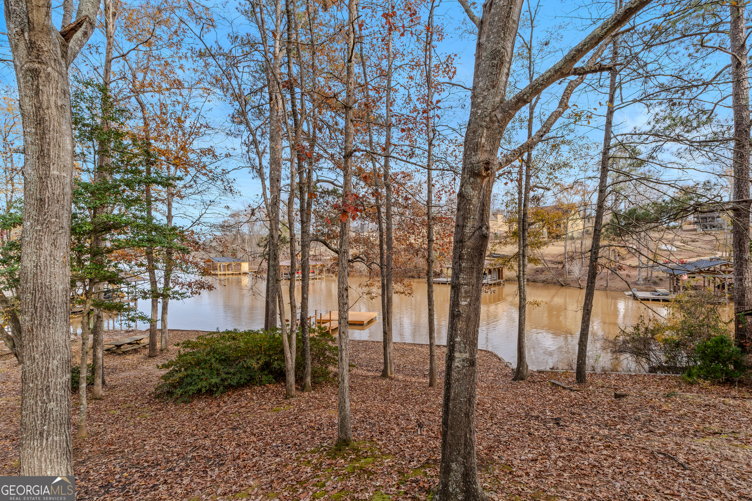 186 Arrow Point RD