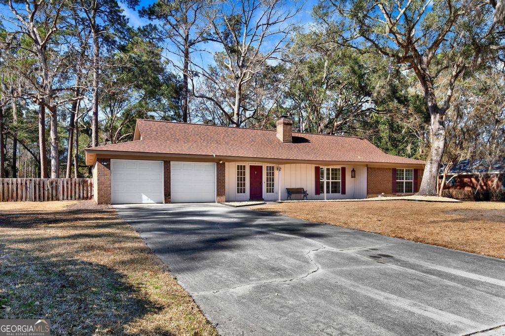 Photo of 39 Ogeechee Drive, Richmond Hill, GA 31324 (MLS # 10692082)