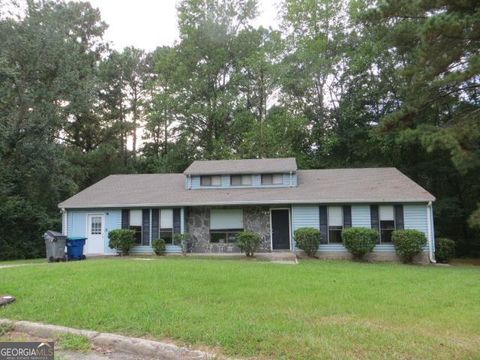 Single Family Residence in South Fulton GA 240 Winkfield Point.jpg