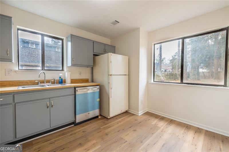 3927 CENTENNIAL TRL