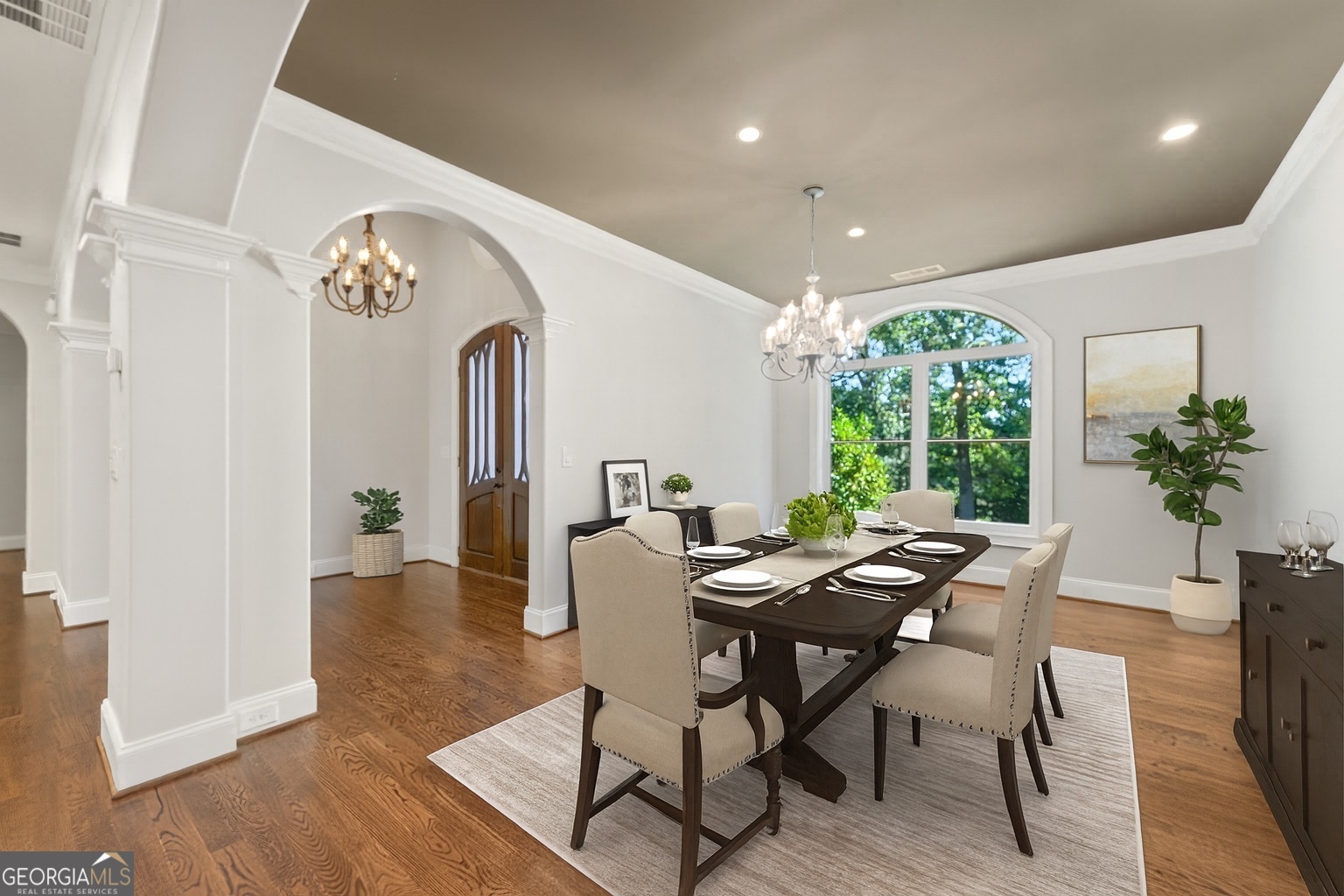 5816 Chamblee Dunwoody RD