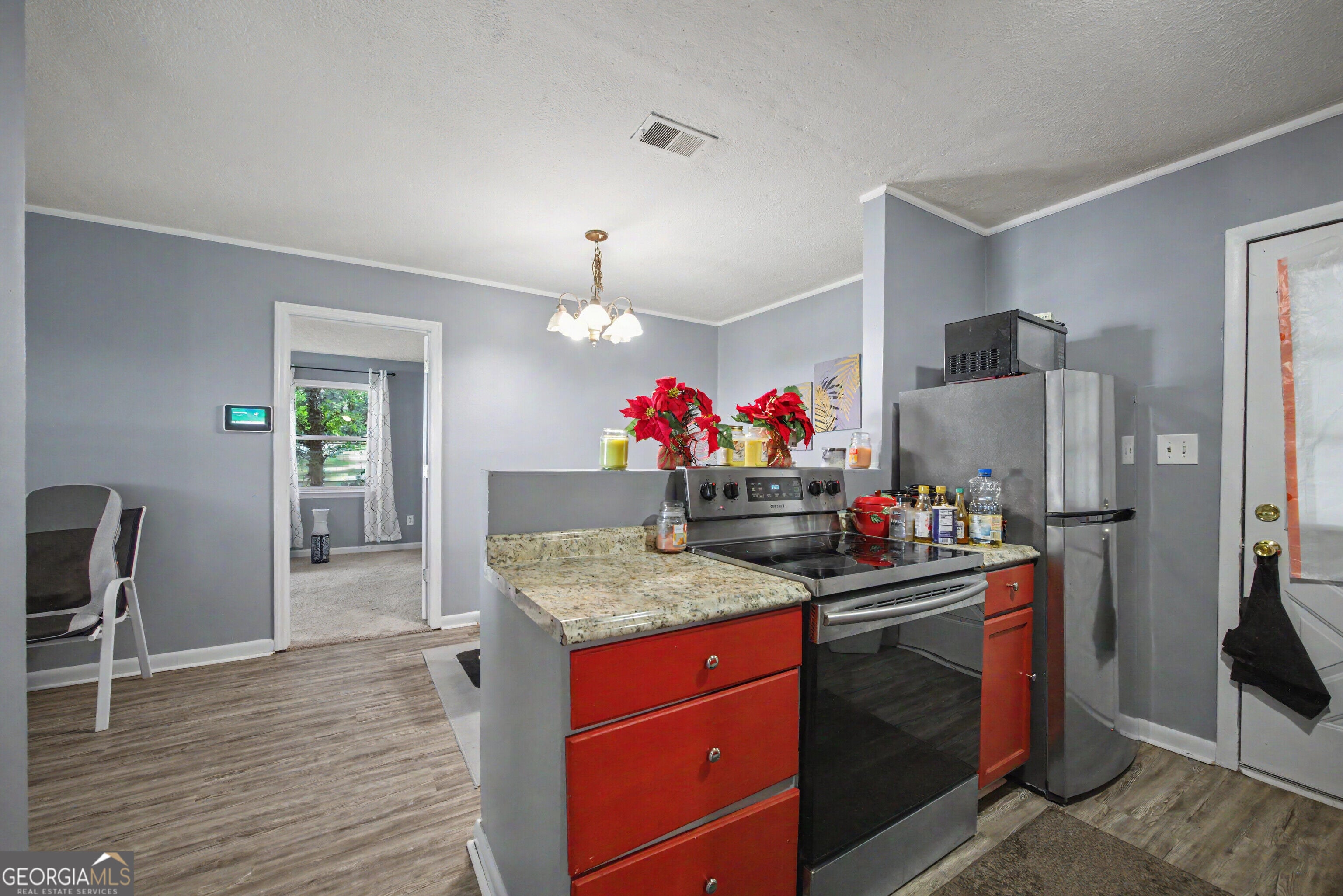 812 Wright DR