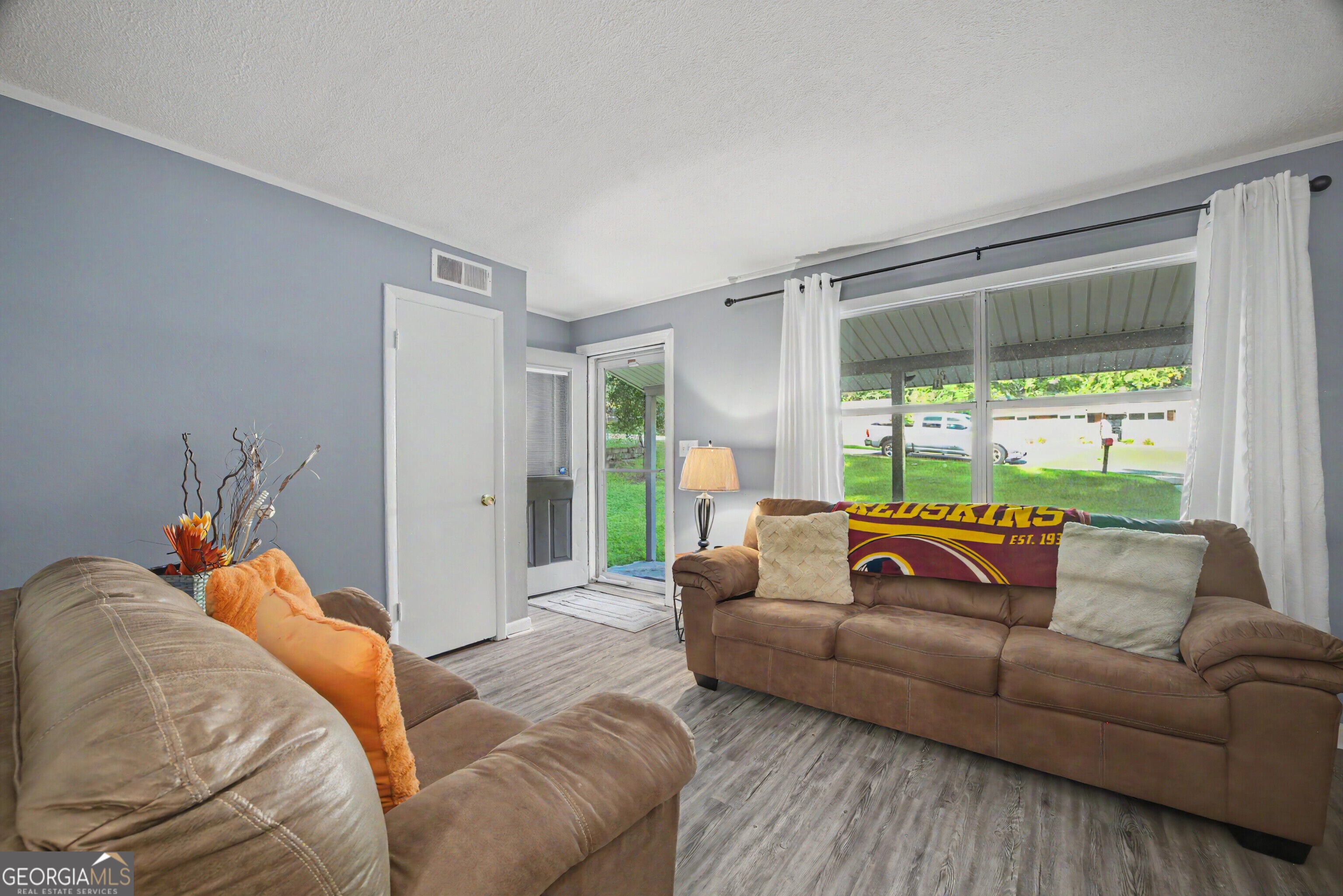 812 Wright DR