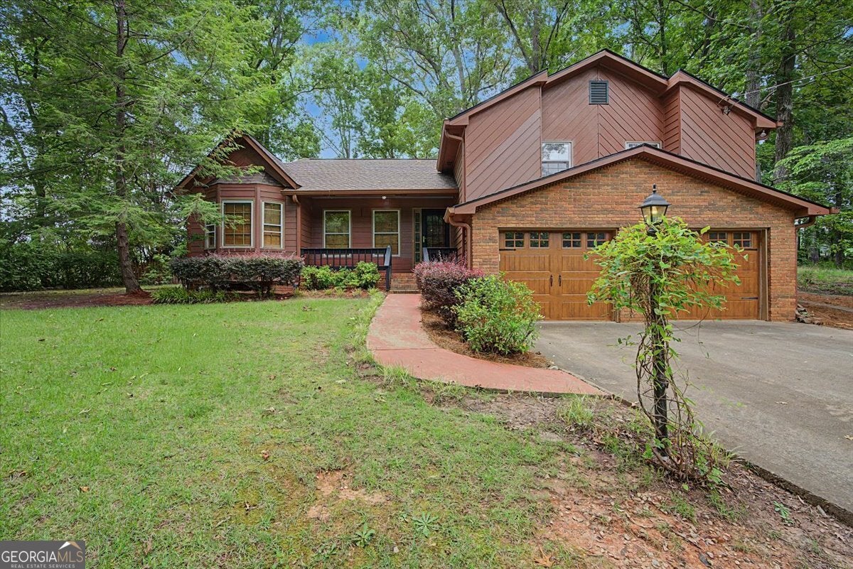 382 Indian Lake CT