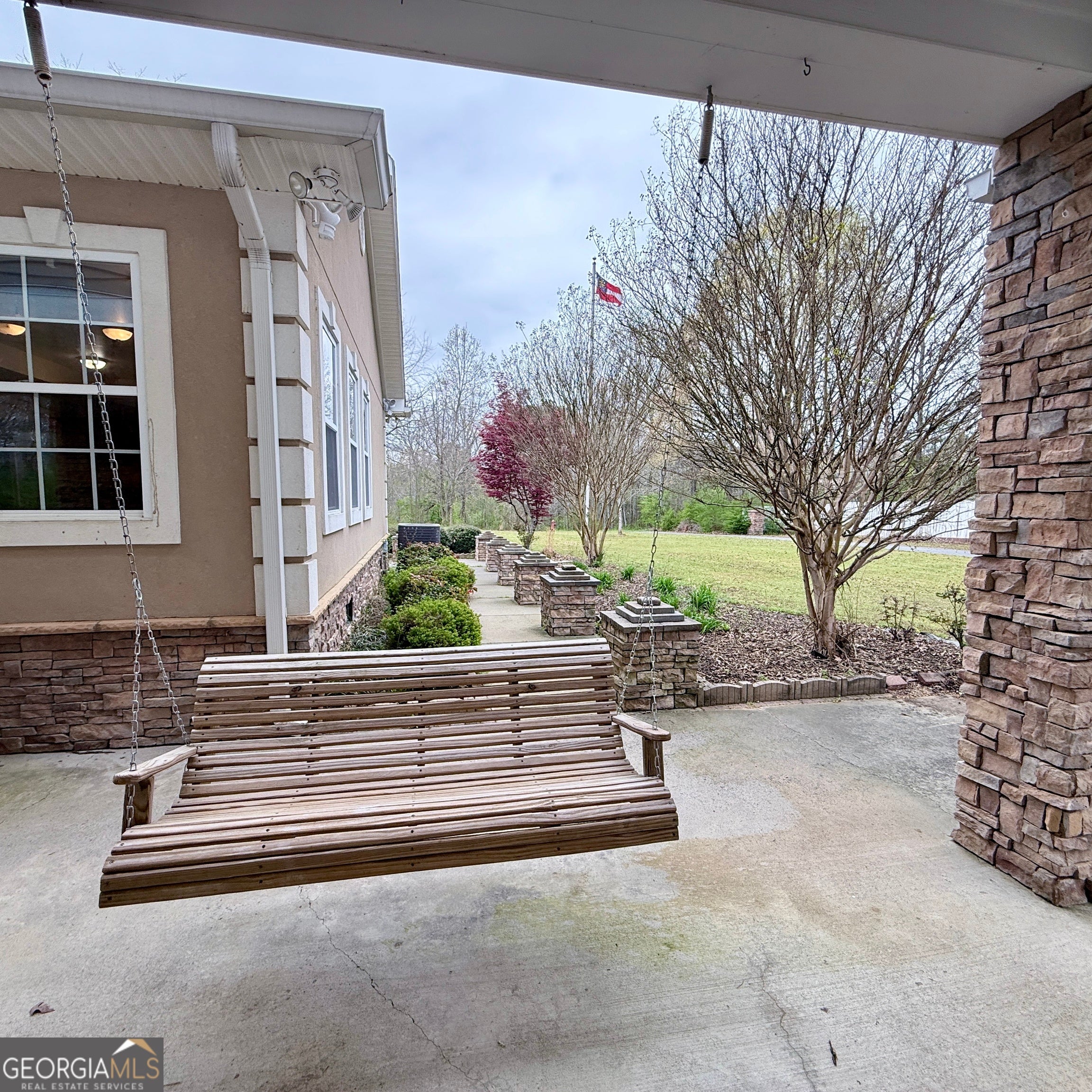 386 Oak Grove RD
