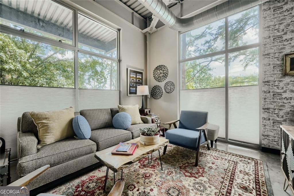 5200 Peachtree RD 3208